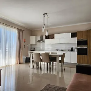  Appartement Riviera - Seafront - Wifi